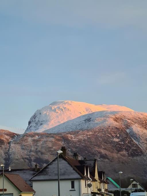 Fort William Loft On Shore Front With Amazing Views Caol Exterior foto