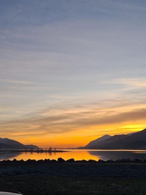 Fort William Loft On Shore Front With Amazing Views Caol Exterior foto
